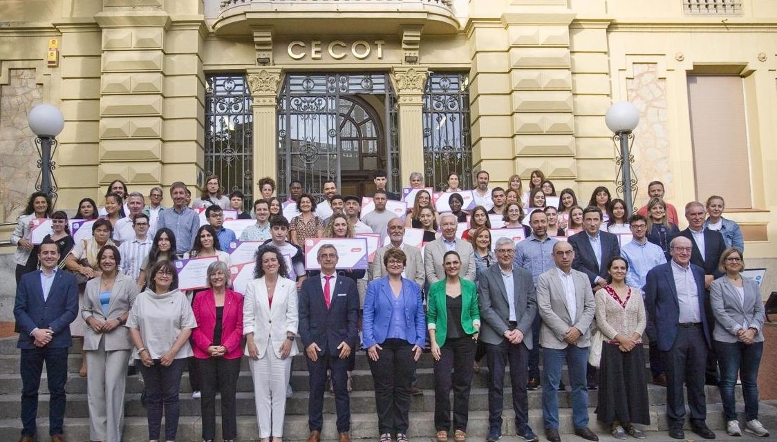 18a edició dels Premis Noves i Nous Professionals: L’alumnat del Vallès Occidental s’emporta 6 dels 17 premis lliurats (2 de la Categoria Economia Circular)