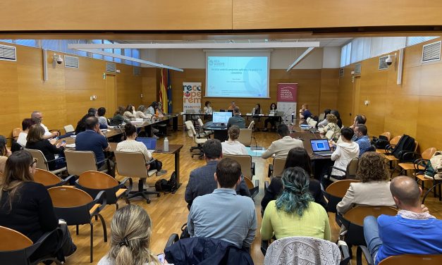 Experts, administracions i empreses debaten sobre l’aplicació de la Intel·ligència Artificial en la prevenció i gestió de residus en el tancament del projecte europeu AI4WASTE celebrat al Consell Comarcal